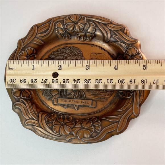 Vintage Metal Native American Chief Ashtray - Picture 5 of 6